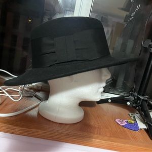 Black Wool Felt Boater Style Hat